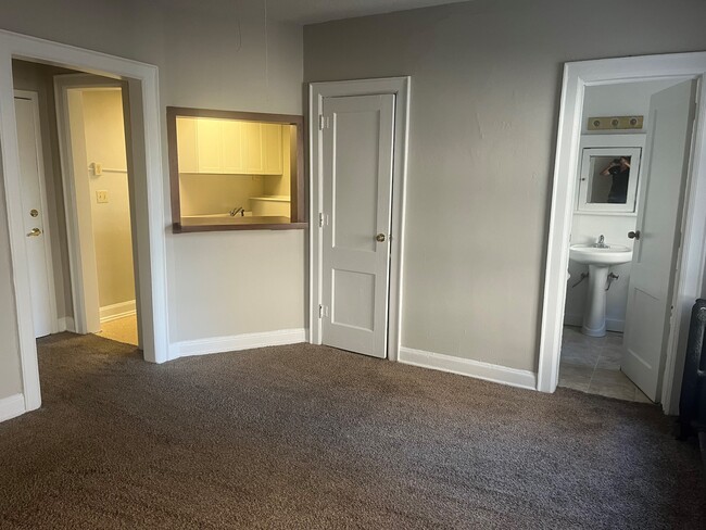 Foto del edificio - Spruce Place Apartments