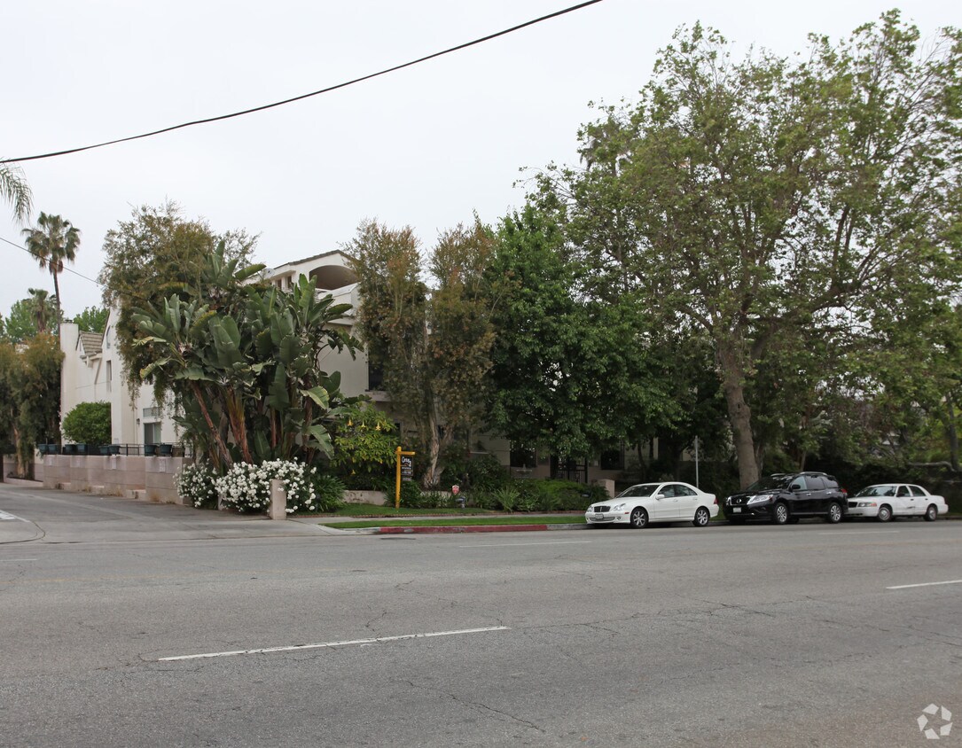 Building Photo - Residential Condominium