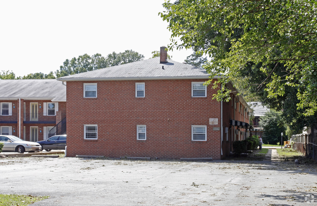 Primary Photo - Northside Apartments