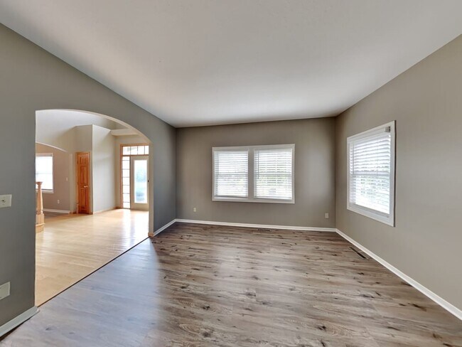 Foto del edificio - 9144 Brentwood Trl
