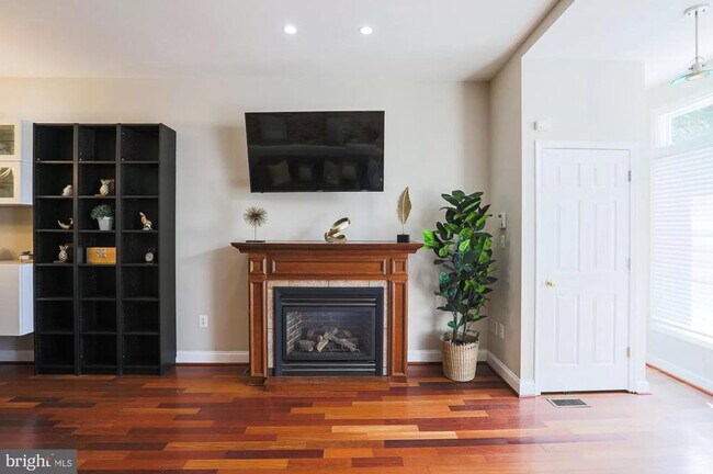 open concept living room - 222 E Cross St