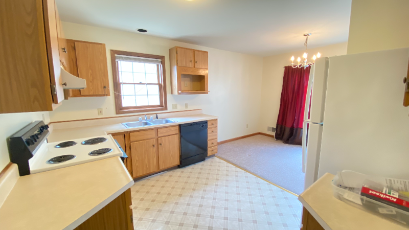 Primary Photo - 4212 Menga Dr