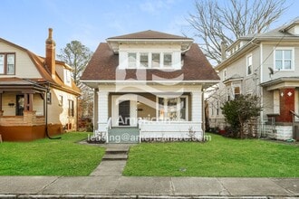 Building Photo - 663 S 38th St