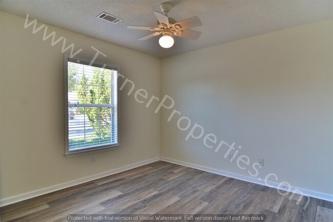 Neat 2 Br Patio Home W Updated Flooring Townhouse For Rent In