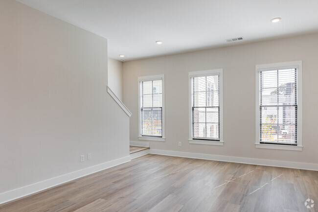 2BR, 2.5BA - 1,337SF - Living Room - 801 North Central