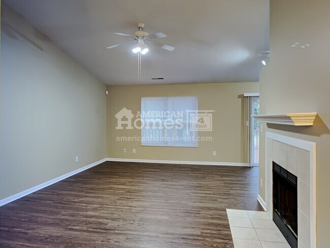 Foto del edificio - 7621 Firewalker Lane