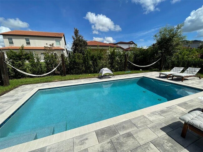 Foto del edificio - 15859 Shorebird Ln