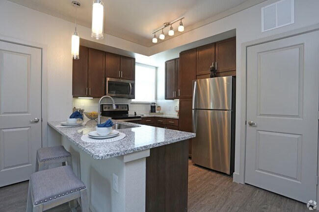 Building Photo - Kingwood Hideaway | Modern Comfort & Style!