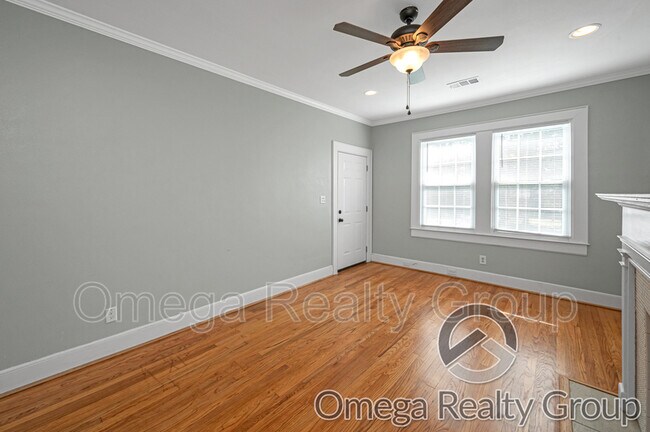 Building Photo - 1347 Felder Ave