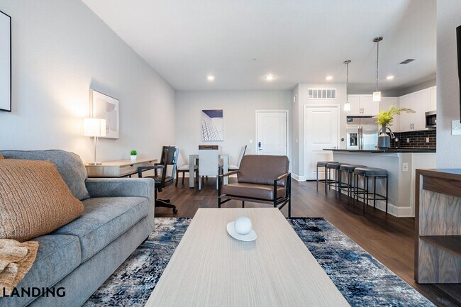 Foto del edificio - 918 Aventine Dr