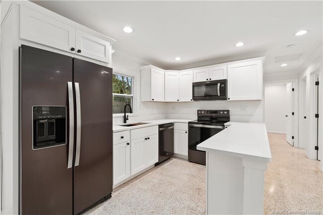 Foto del edificio - 5788 SE Wesley Ave