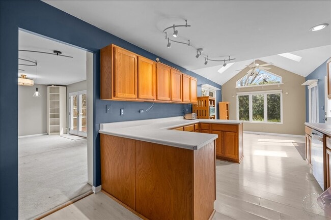 Foto del edificio - 1120 N Brainard St