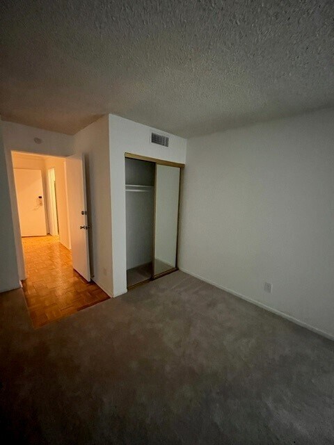 Bedroom - 8530 Holloway Dr