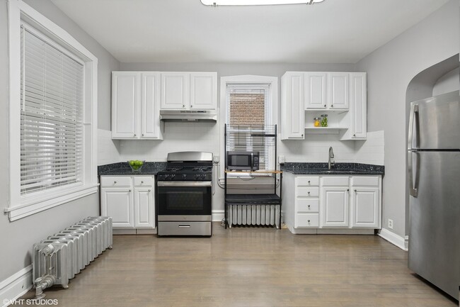 Building Photo - 3115 N Davlin Ct