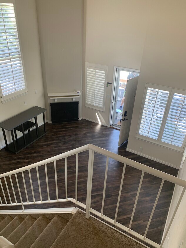 Foto principal - 650 S Main St