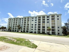 Building Photo - 3800 S Atlantic Ave