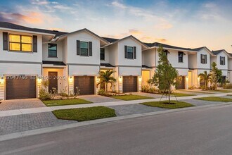 Building Photo - 13138 SW Vfalleta Wy