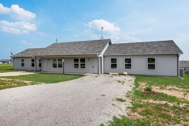 Building Photo - 125 Nail Ct