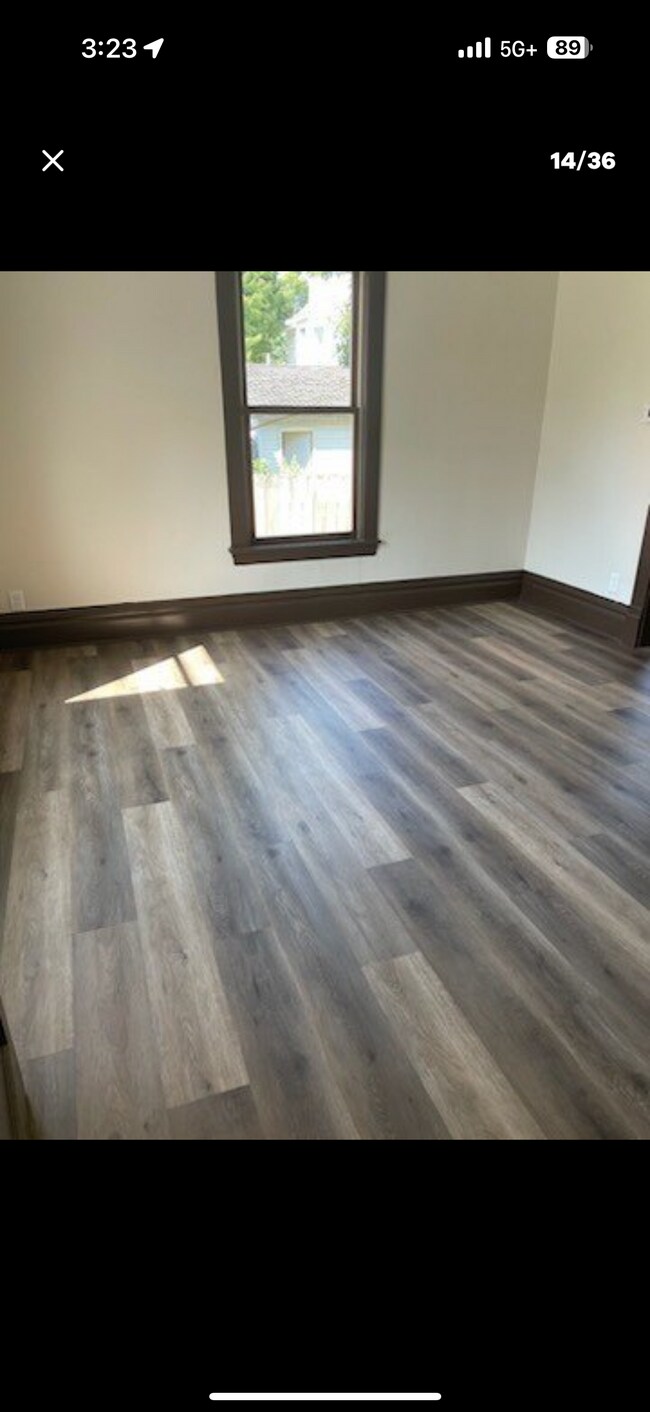 Foto del edificio - 229 McHenry Ave