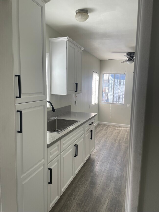 Kitchen - 6131 E Olympic Blvd