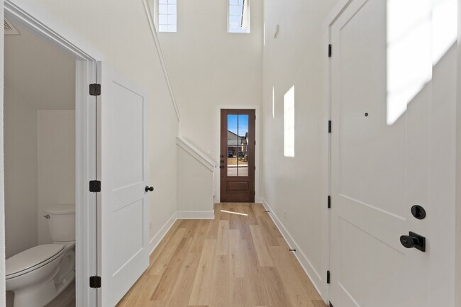 Foto del edificio - 6716 Abode Ave