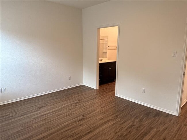 Building Photo - 560 Big Rocky Bend