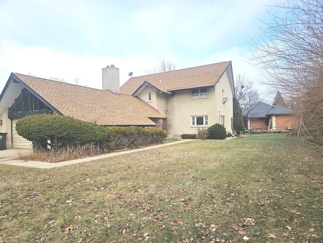 Foto del edificio - 863 N Northwest Hwy