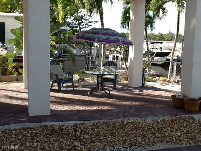 Foto del edificio - 3 br, 2.5 bath House - 215 Allen Ave Casa ...