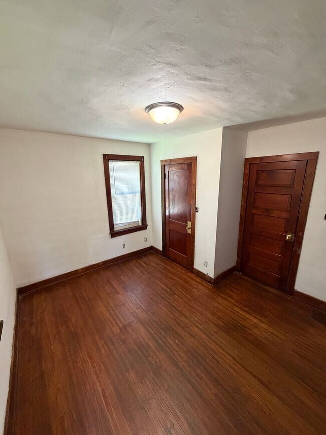 Foto del edificio - 1011 N 12th St
