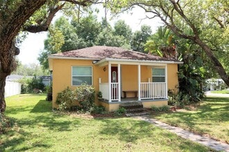 Building Photo - 1219 E Frierson Ave