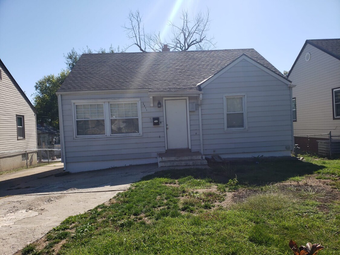 Primary Photo - 3011 E 73rd St