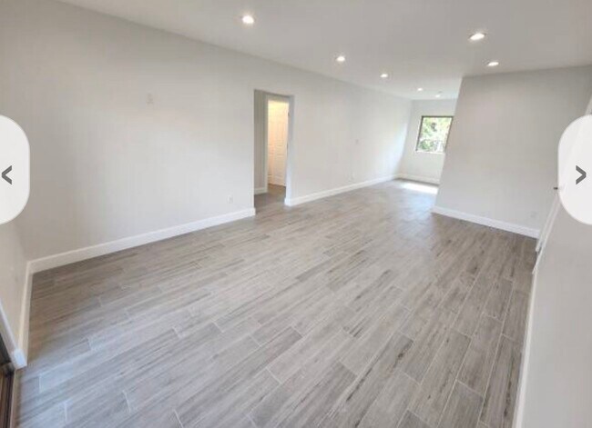 Foto del edificio - 10845 White St