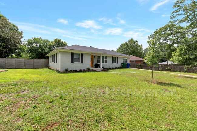 Building Photo - 2507 Tilson Rd