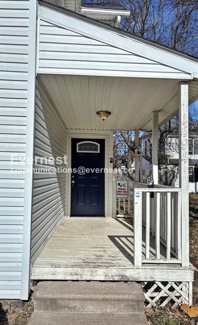 Building Photo - 1494 Manchester Ave