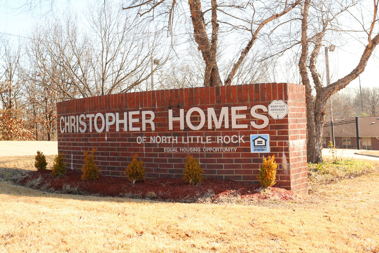 Building Photo - Christopher Homes of North Little Rock