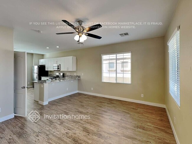 Foto del edificio - 181 Almond Ridge Pl