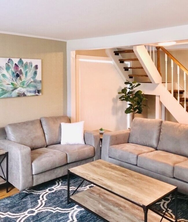 Foto del edificio - WINTER SPECIAL!!!! Beautiful 3 bedroom home in the Garden District of CDA