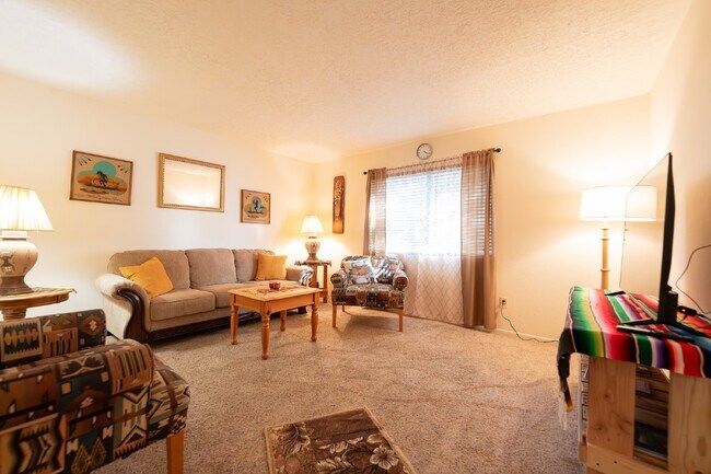 Foto del edificio - 511 Western Dr
