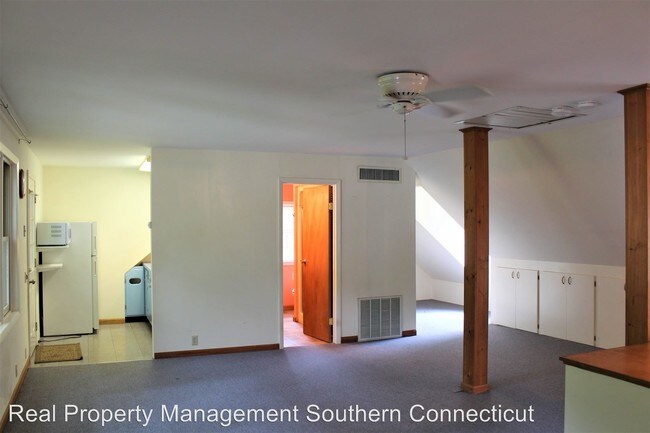 Building Photo - 138 Maple Ave