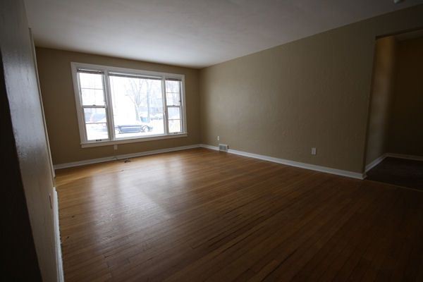 Foto del edificio - 144 College Ave NE