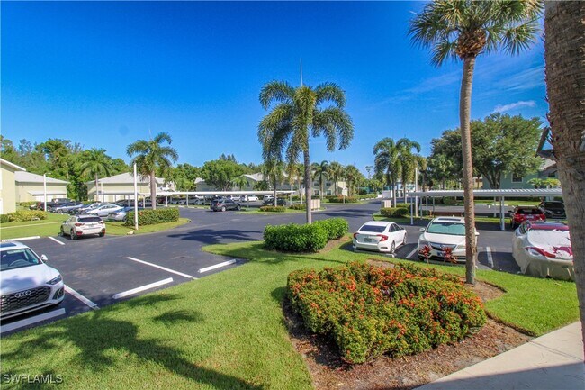 Foto del edificio - 28280 Pine Haven Way