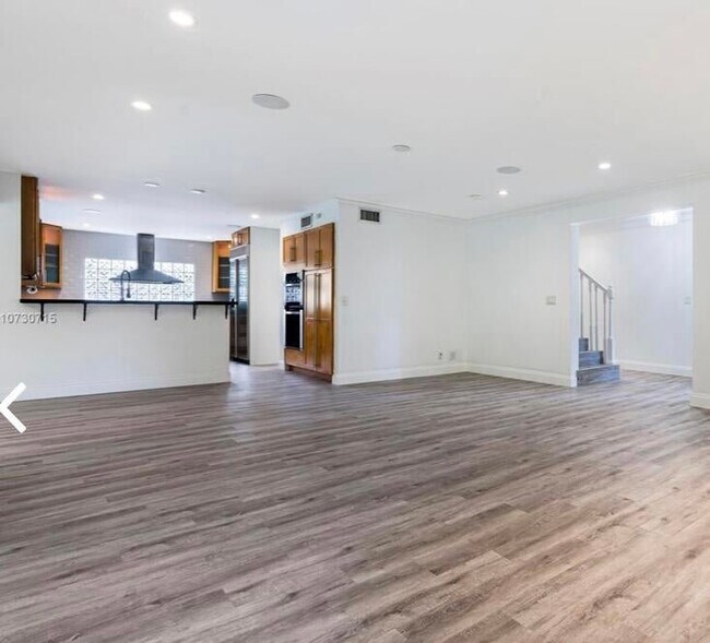 Foto del edificio - 1000 SW 19th St