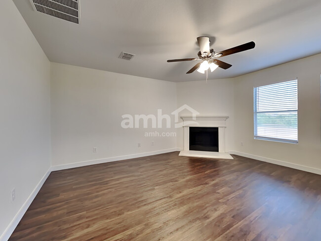 Building Photo - 14048 San Christoval Pass