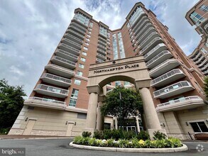 Building Photo - 3101 N Hampton Dr