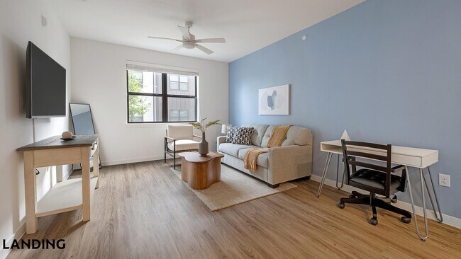 Foto del edificio - 7733 Burleson Rd