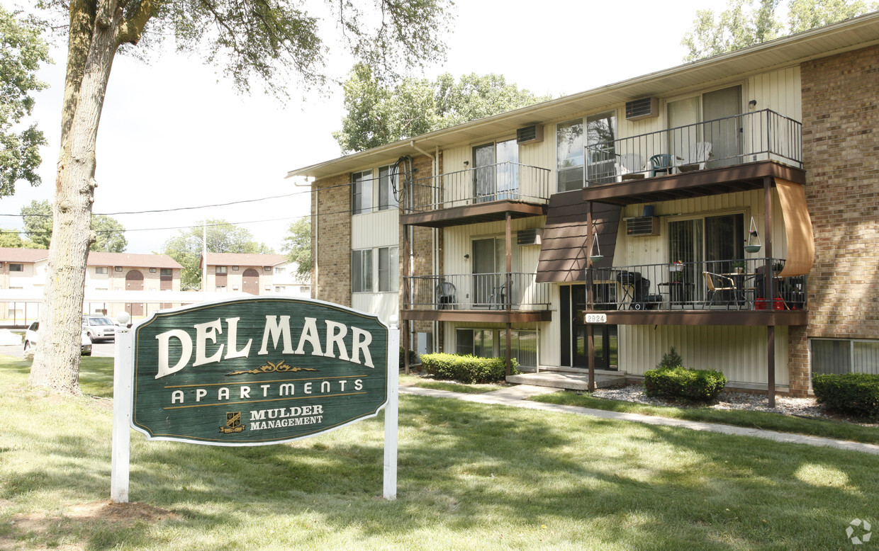 Foto del edificio - Del Marr Apartments