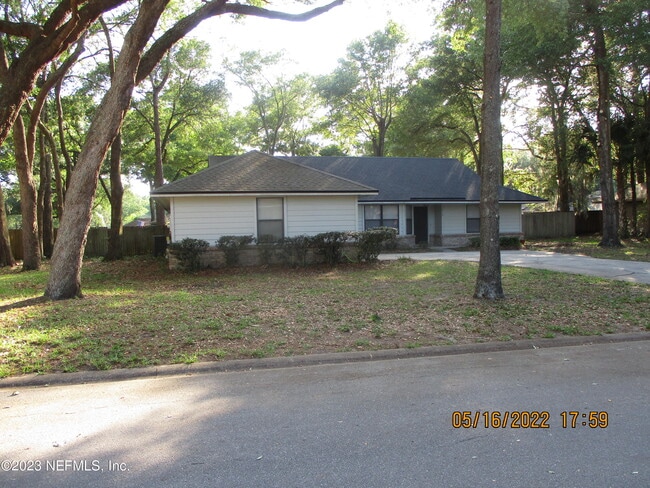 Building Photo - 1878 Shadow Ridge Trail