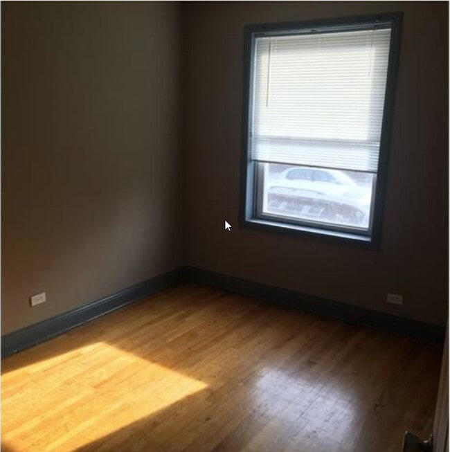 Foto del edificio - 4914 W 18th St