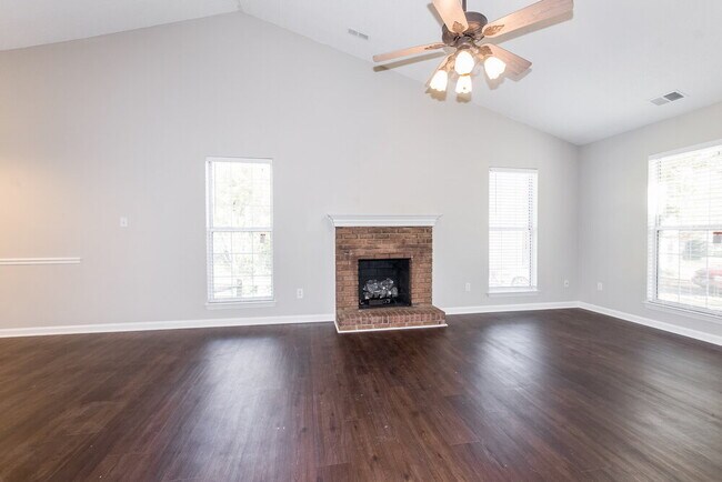Foto del edificio - 10734 Spruce Mountain Rd