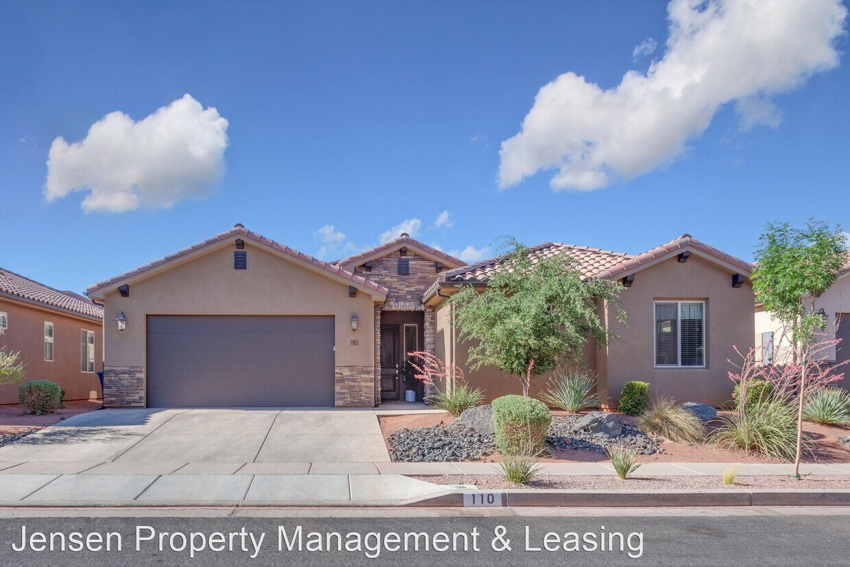 5 br, 5 bath House 3837 West Lazy River House Rental in Santa